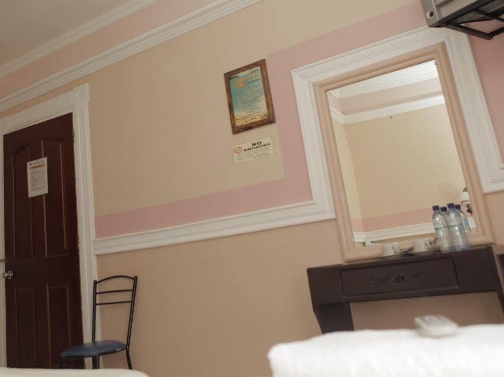Golden Palace Hotel Tagum Buitenkant foto